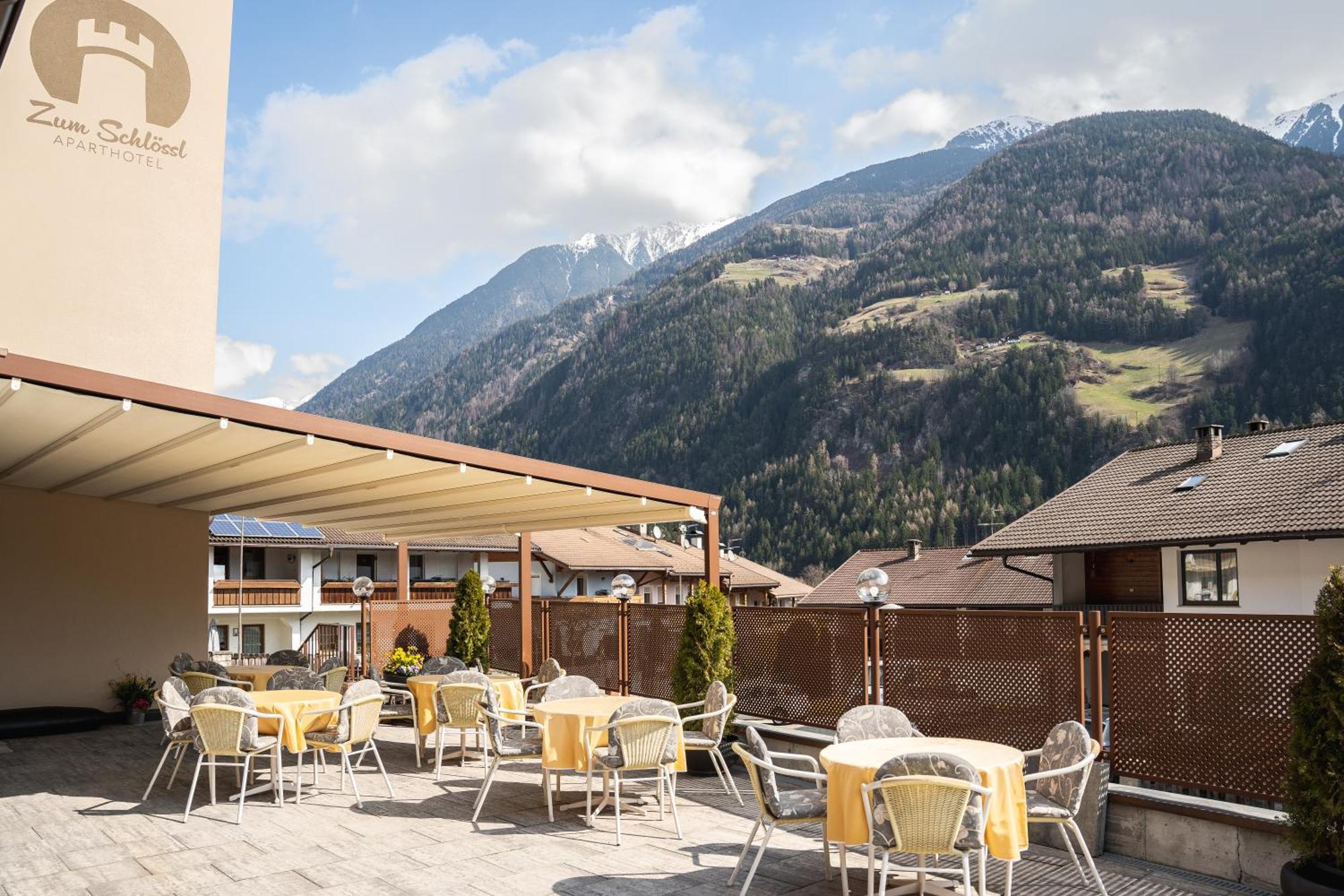 Aparthotel Zum Schloessl Villa Ottone Buitenkant foto